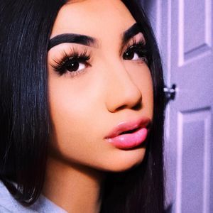 Meet your Posher, Devin